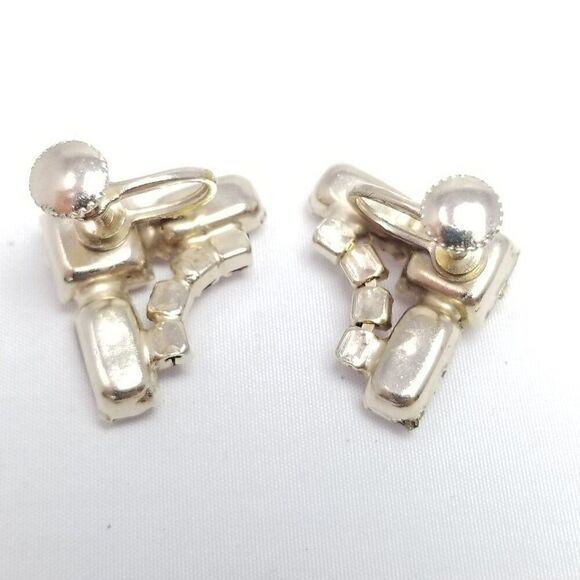 Vintage Pink Rhinestone Clip On Screw Back Earrings, Milky Opaque, 60s 70s - Picture 3 of 6